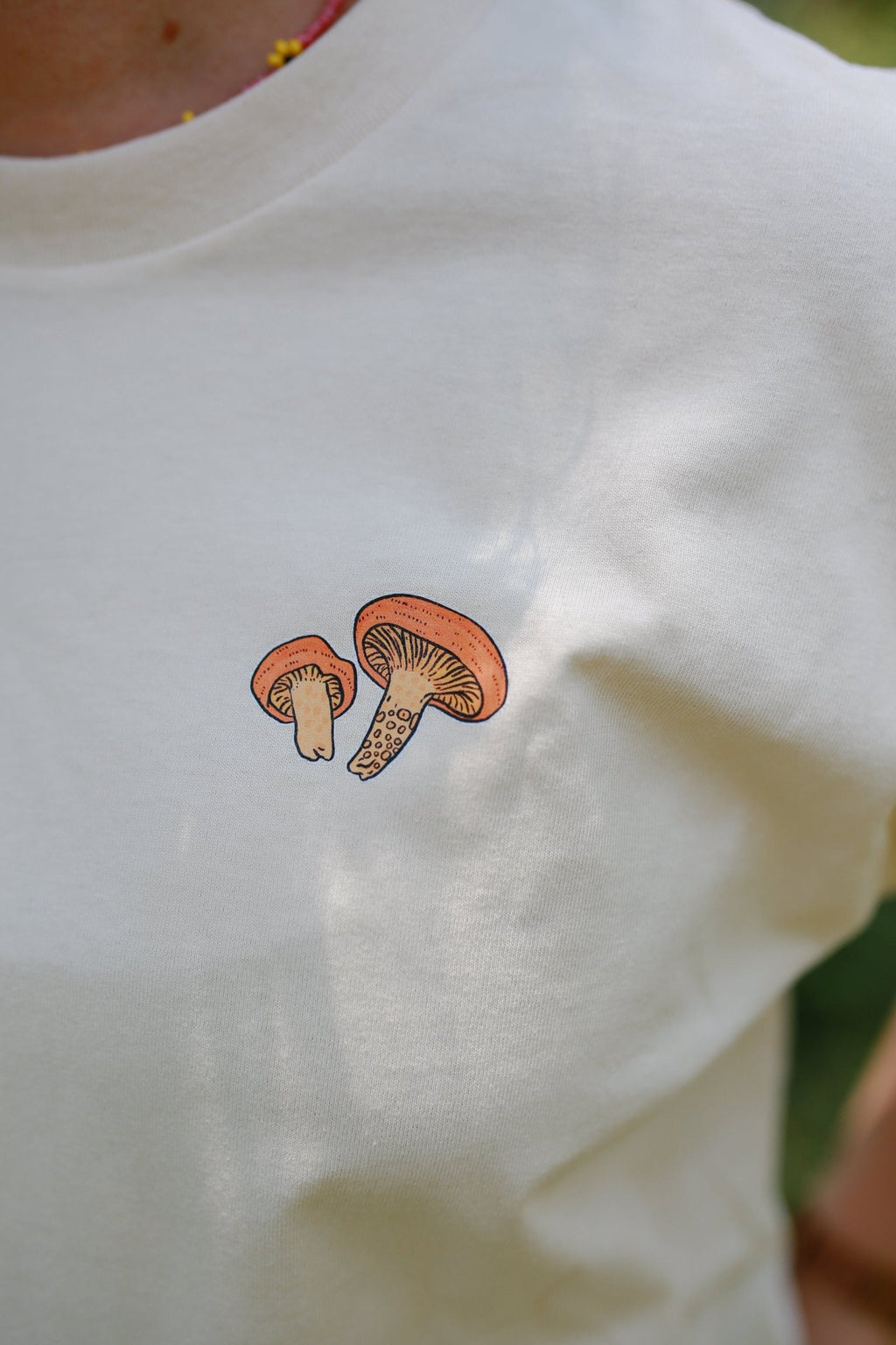 Playera hongos - Sofía Probert